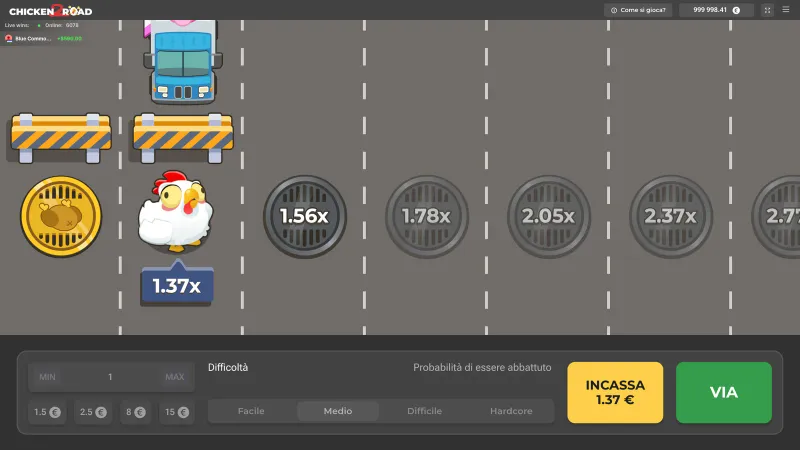Chicken Road 2: la gallina sulla terza corsia a 1,37x, dietro di lei due barriere e una moneta d'oro, un furgone scende nella corsia accanto